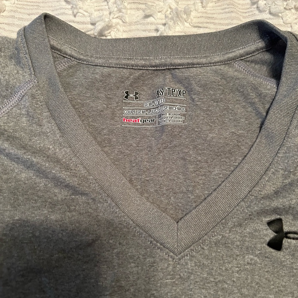 Gently used underarmour tee shirt.